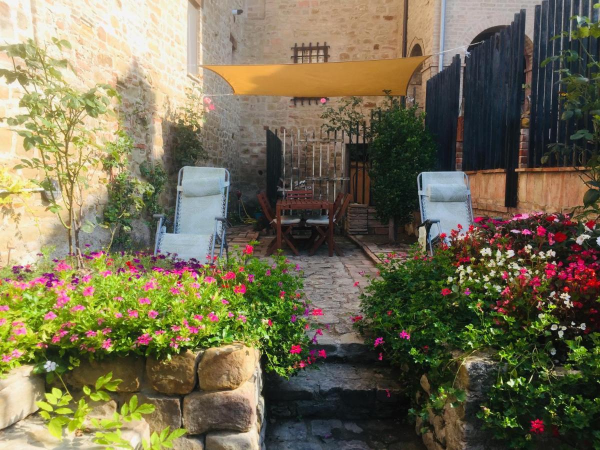 Est Locanda San Ginesio Zewnętrze zdjęcie